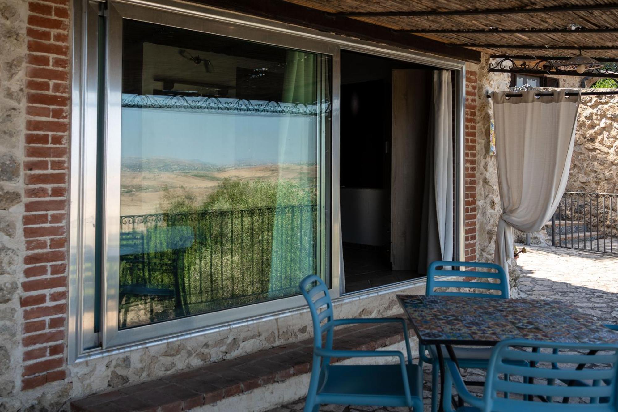 Roba Degli Ulivi Bed and Breakfast Αγκριτζέντο Εξωτερικό φωτογραφία