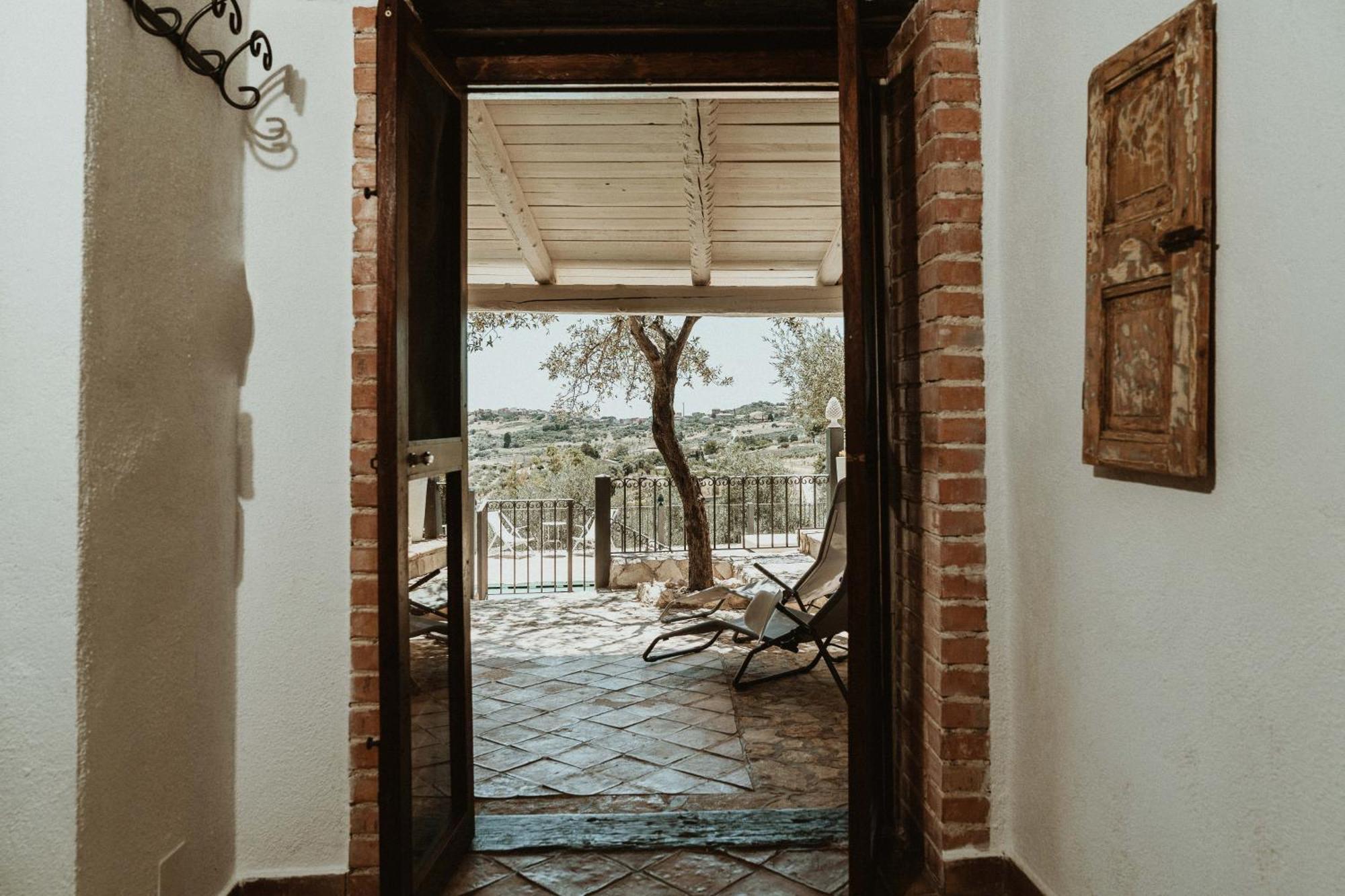 Roba Degli Ulivi Bed and Breakfast Αγκριτζέντο Εξωτερικό φωτογραφία
