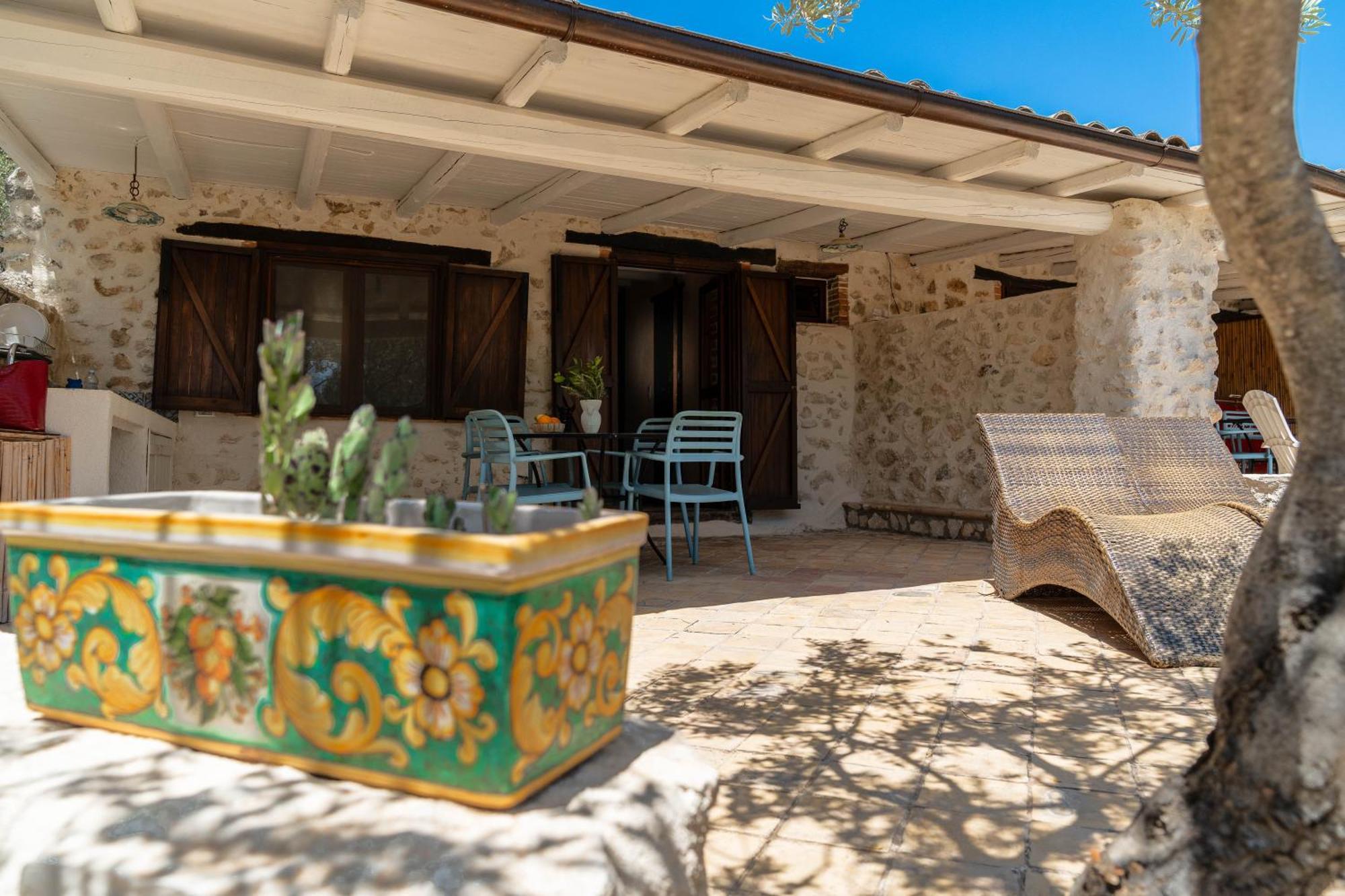 Roba Degli Ulivi Bed and Breakfast Αγκριτζέντο Εξωτερικό φωτογραφία